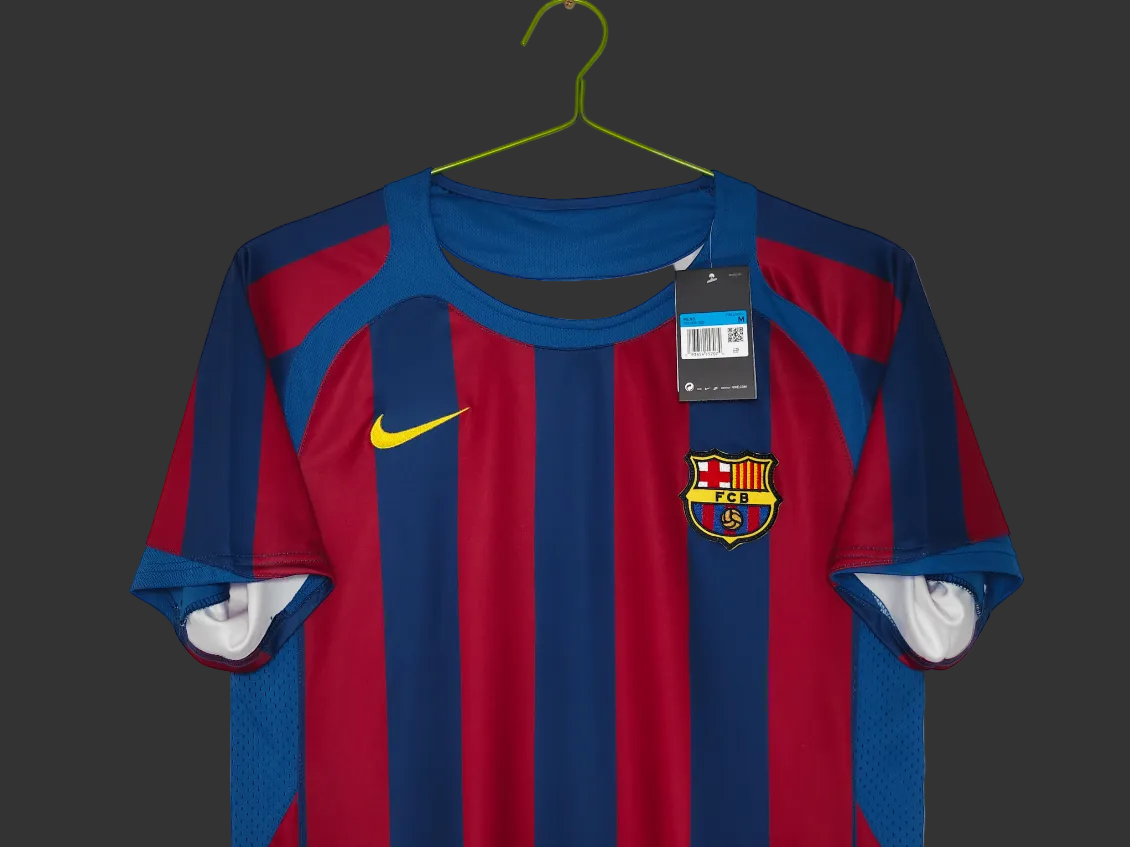 Barcelona Men's Retro 2005/06 Home Jersey