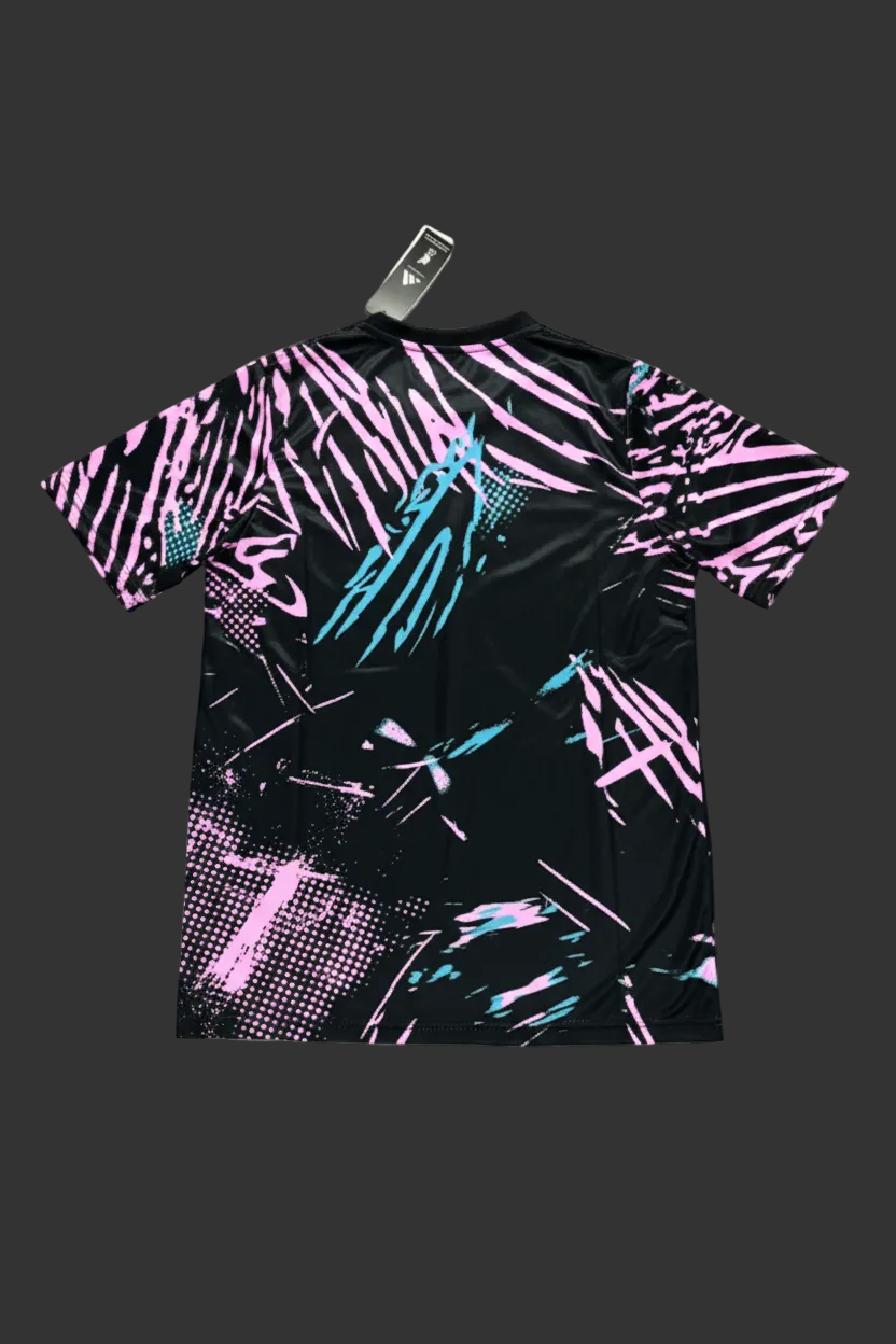 Liverpool Training Outfit Black Pink Fan Version 25/26